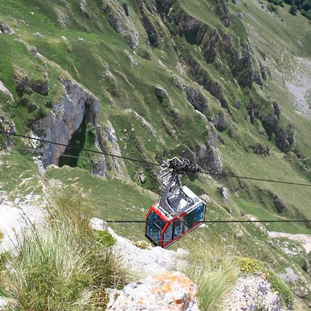 Hosteria Picos De Europa Potes Kültér fotó