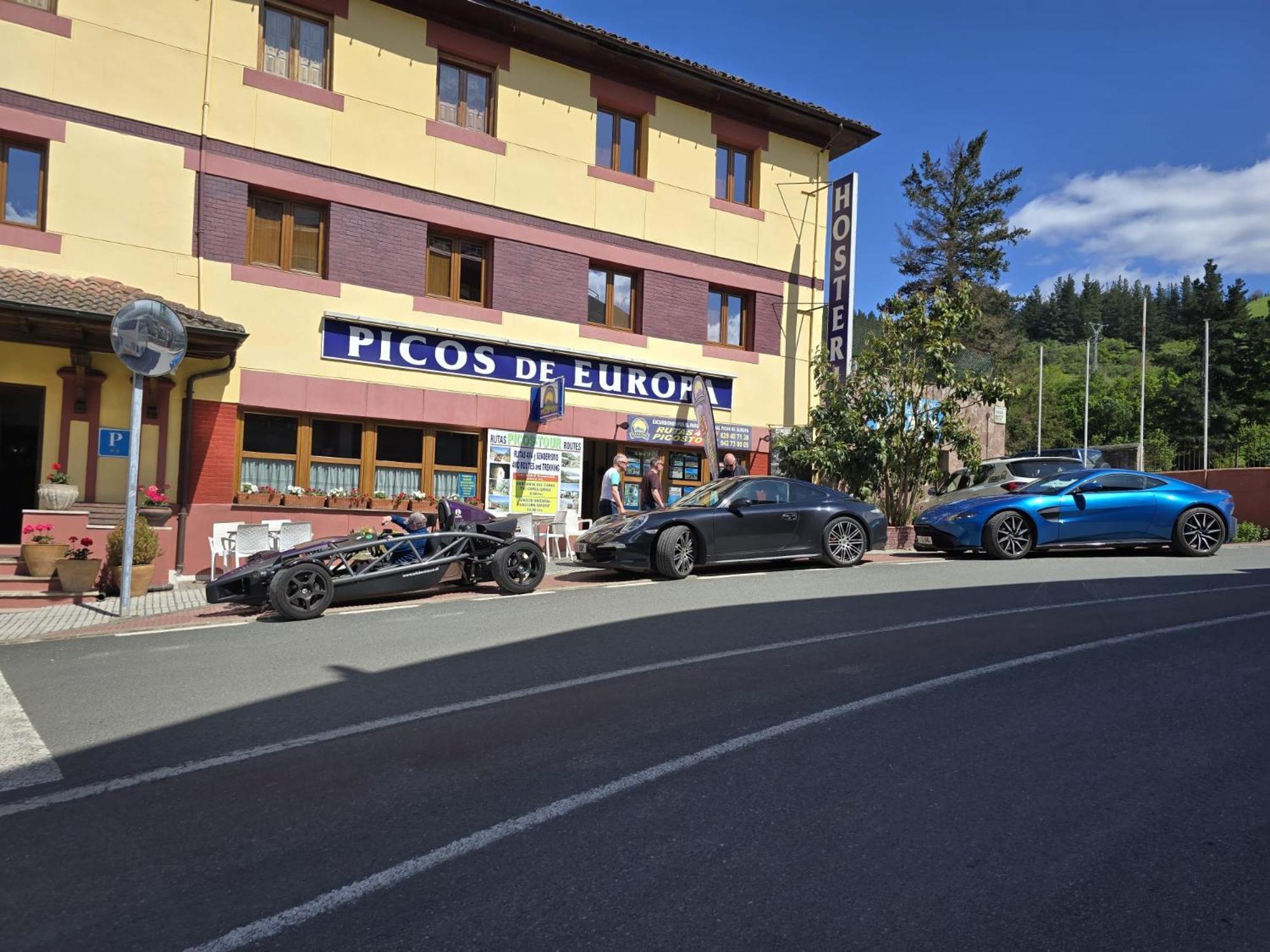 Hosteria Picos De Europa Potes Kültér fotó