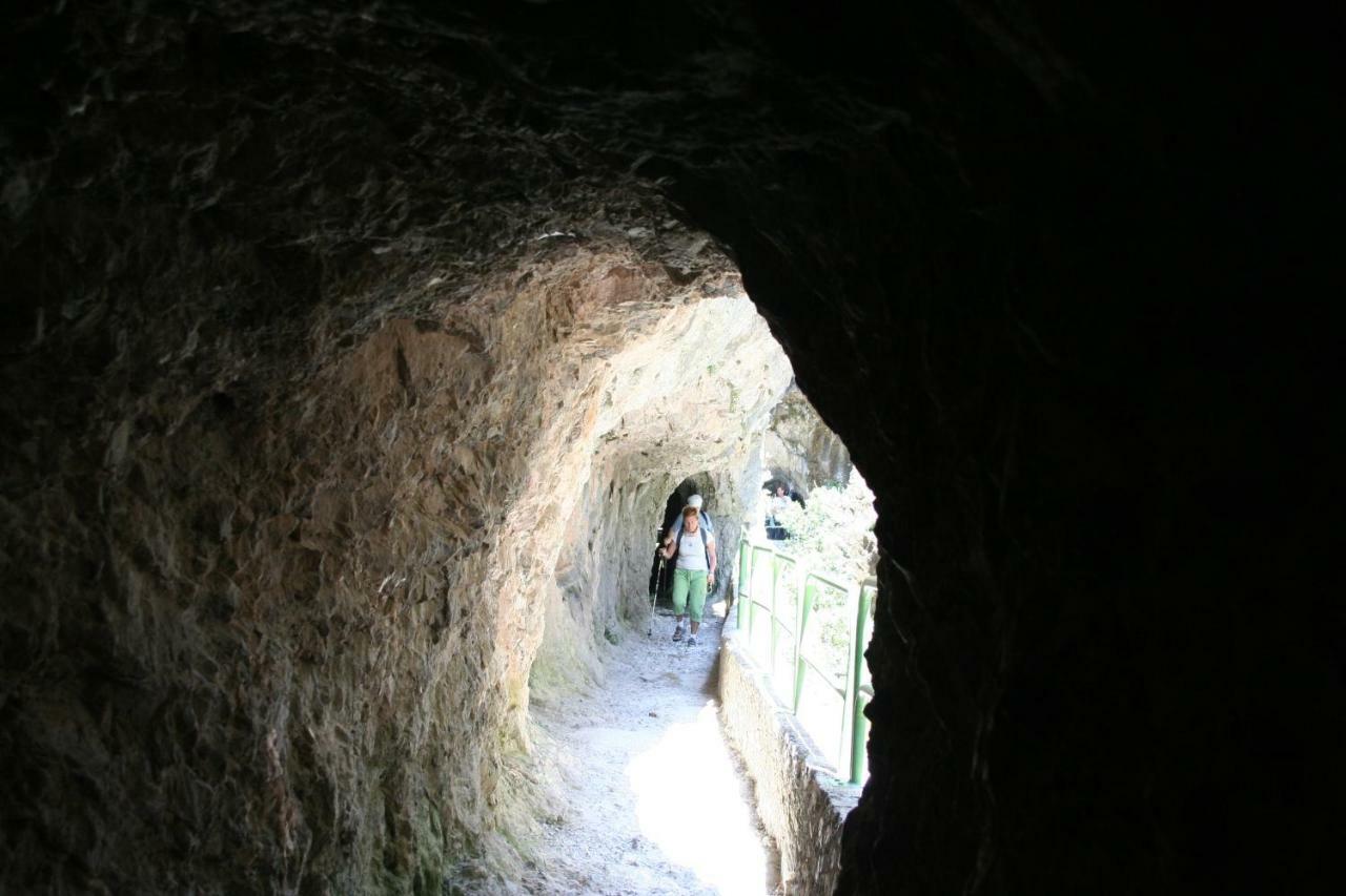 Hosteria Picos De Europa Potes Kültér fotó